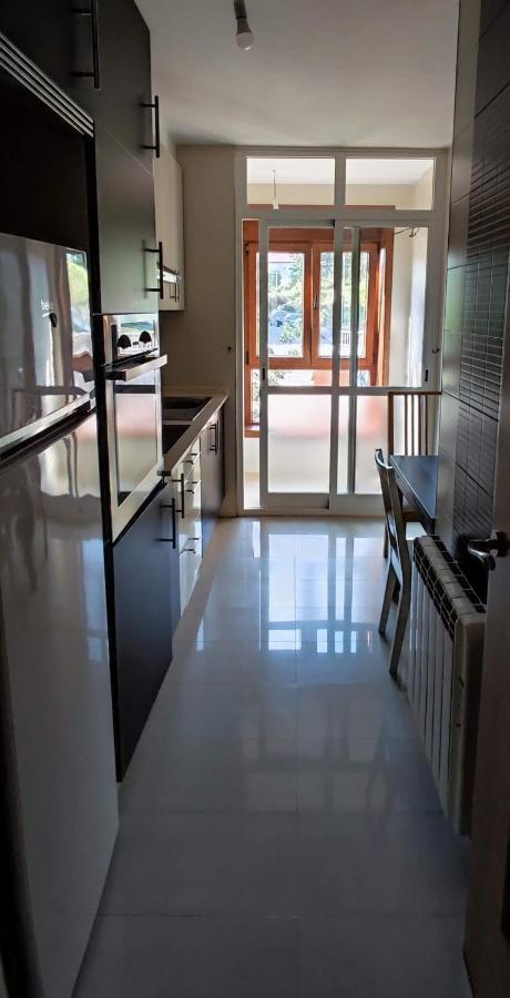 Apartamento Dos Habitaciones Exterior Y Bien Comunicado San Salvador de Poio Zewnętrze zdjęcie